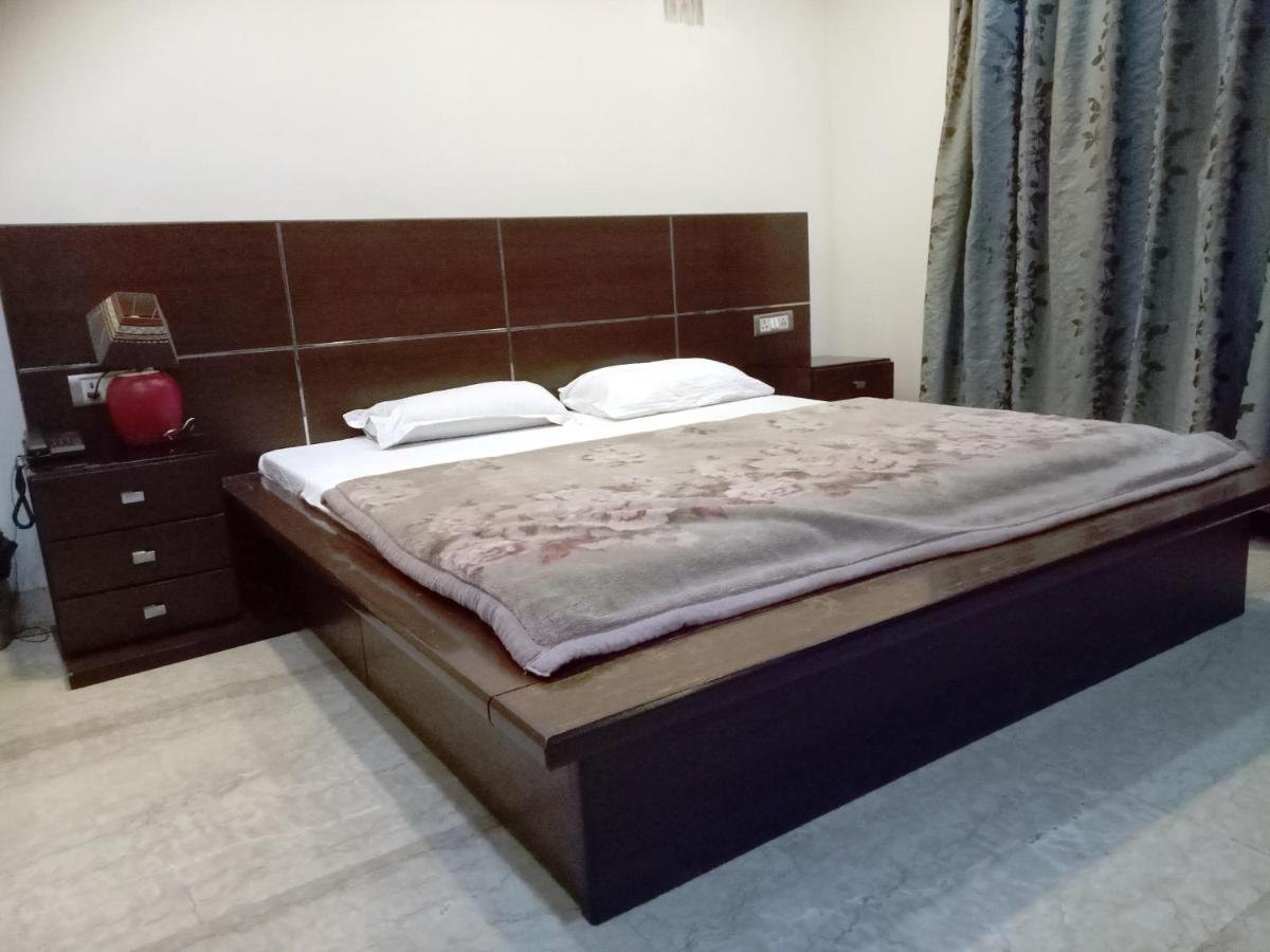 Hotel Livia Residency New Delhi Extérieur photo