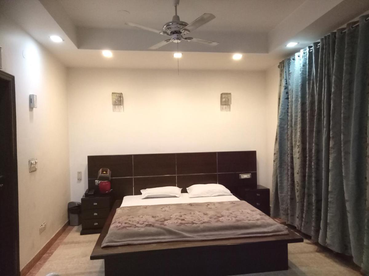Hotel Livia Residency New Delhi Extérieur photo