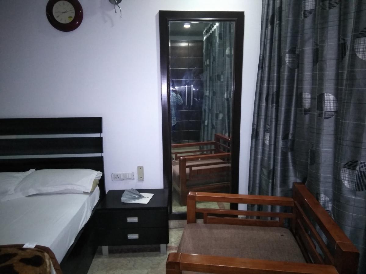 Hotel Livia Residency New Delhi Extérieur photo