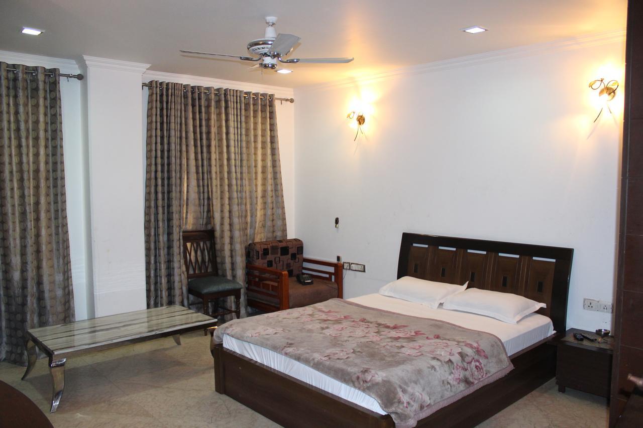 Hotel Livia Residency New Delhi Extérieur photo